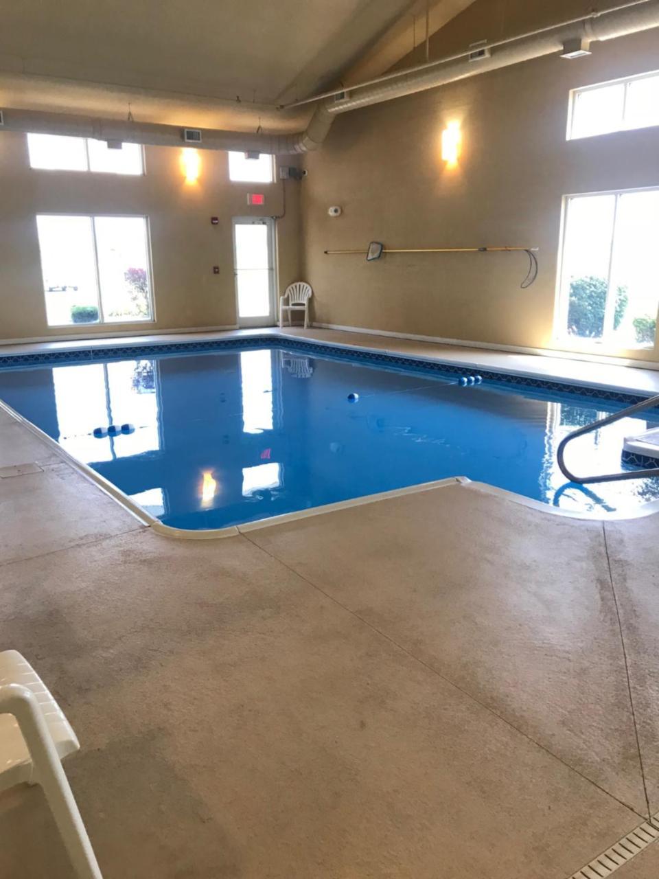 Randolph Inn And Suites Winchester ภายนอก รูปภาพ