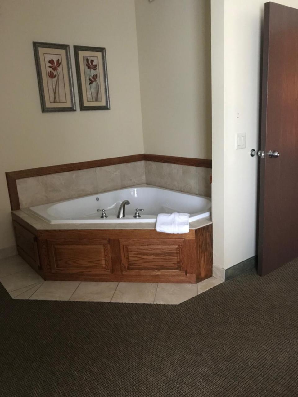 Randolph Inn And Suites Winchester ภายนอก รูปภาพ